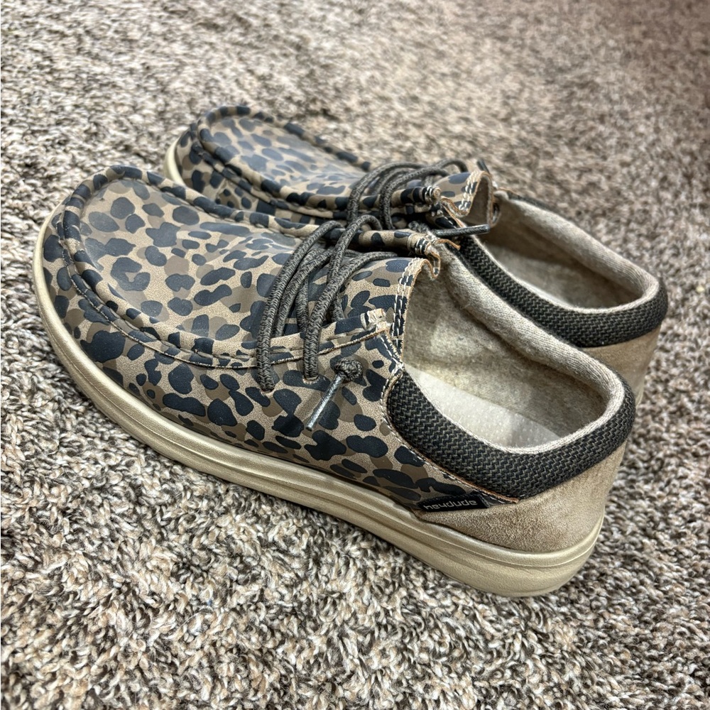 Leopard hey dude, size 35 EU